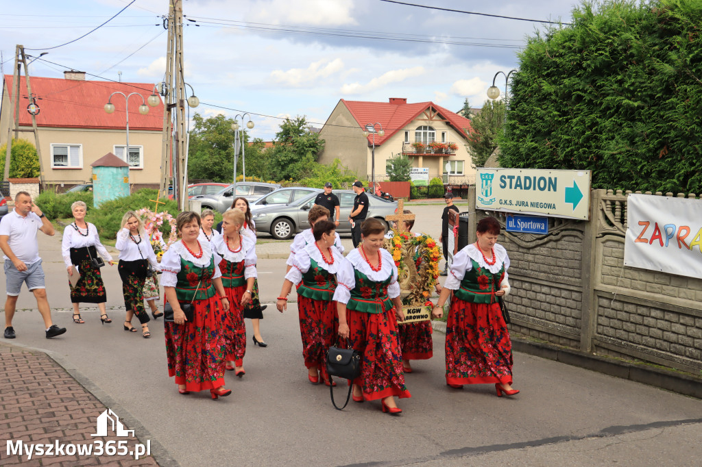 Fotorelacja: Dożynki Gminno-Parafialne w Niegowie cz. 1