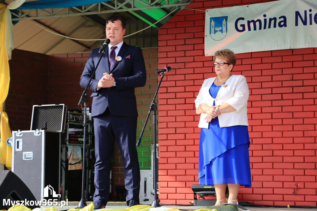 Fotorelacja: Dożynki Gminno-Parafialne w Niegowie cz. 1