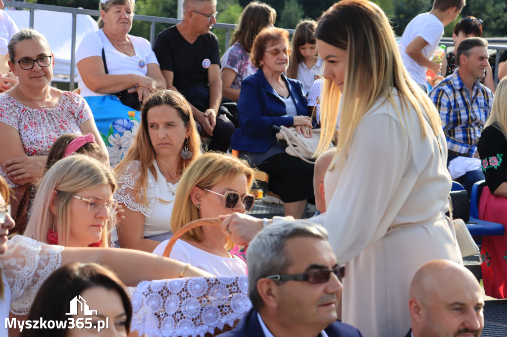 Fotorelacja: Dożynki Gminno-Parafialne w Niegowie cz. 1