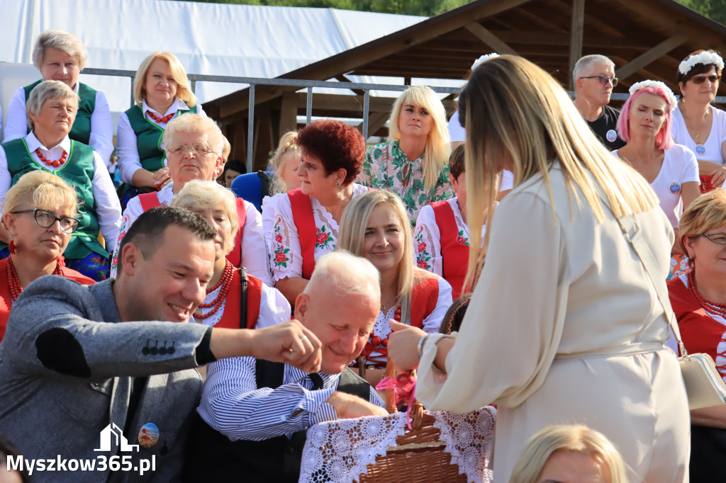 Fotorelacja: Dożynki Gminno-Parafialne w Niegowie cz. 1