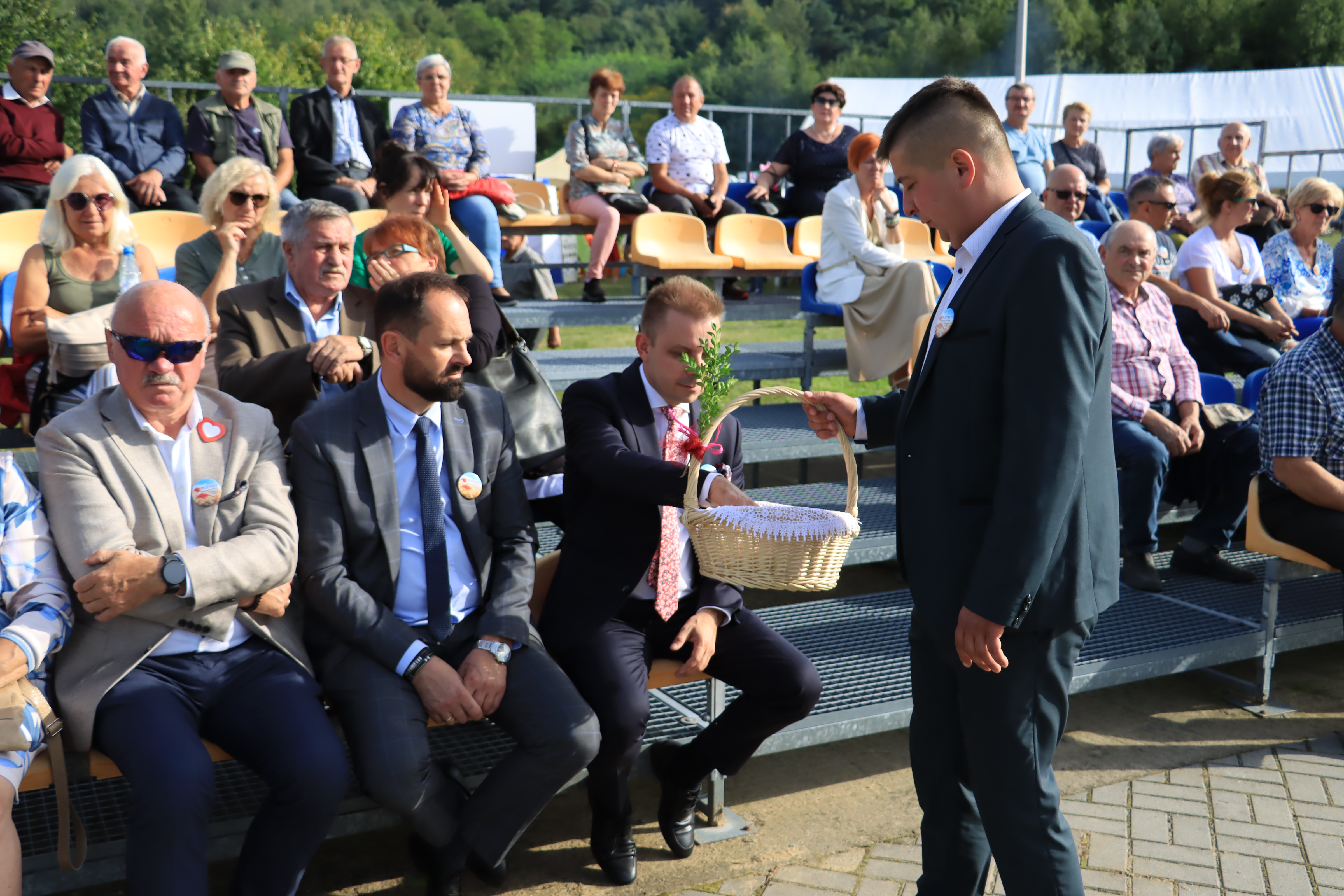 Fotorelacja: Dożynki Gminno-Parafialne w Niegowie cz. 1