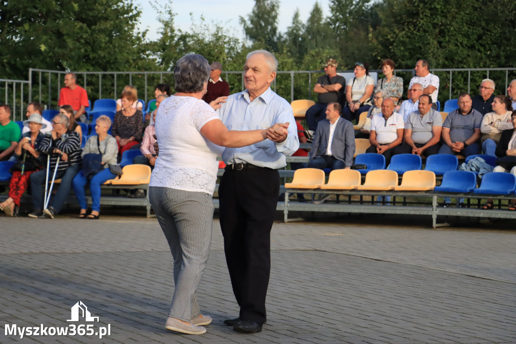 Fotorelacja: Dożynki Gminno-Parafialne w Niegowie cz. 2