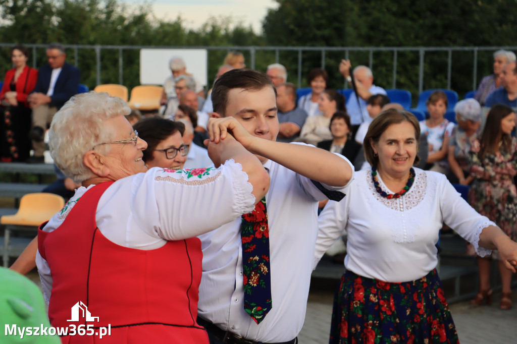 Fotorelacja: Dożynki Gminno-Parafialne w Niegowie cz. 2