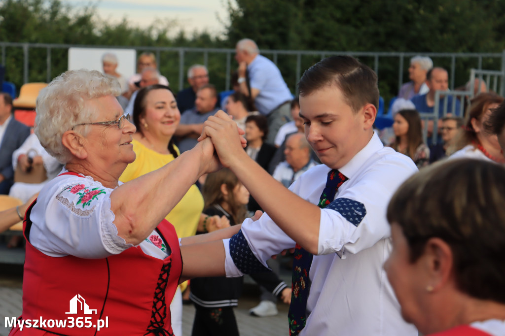 Fotorelacja: Dożynki Gminno-Parafialne w Niegowie cz. 2