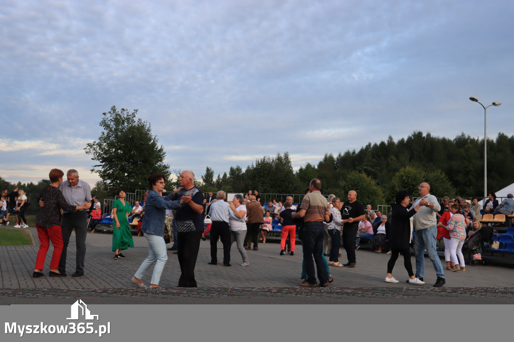 Fotorelacja: Dożynki Gminno-Parafialne w Niegowie cz. 2