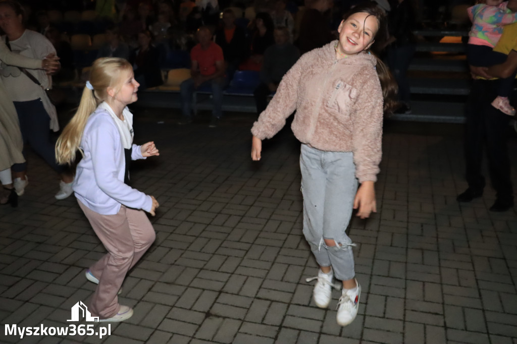 Fotorelacja: Dożynki Gminno-Parafialne w Niegowie cz. 2