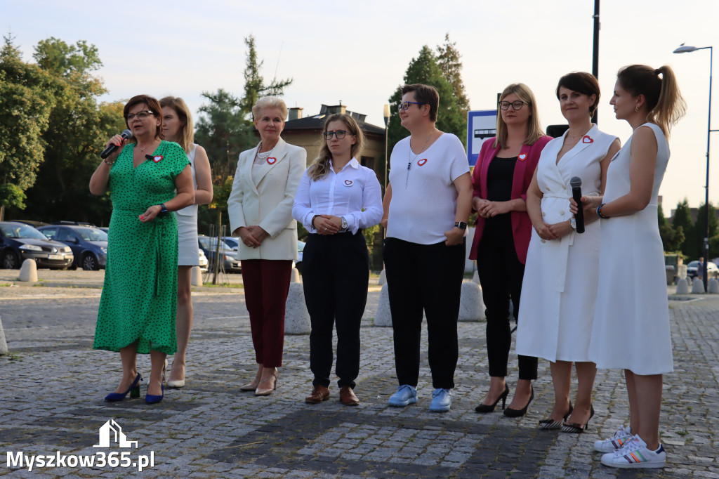 Fotorelacja: KOBIETY NA WYBORY - Myszków.