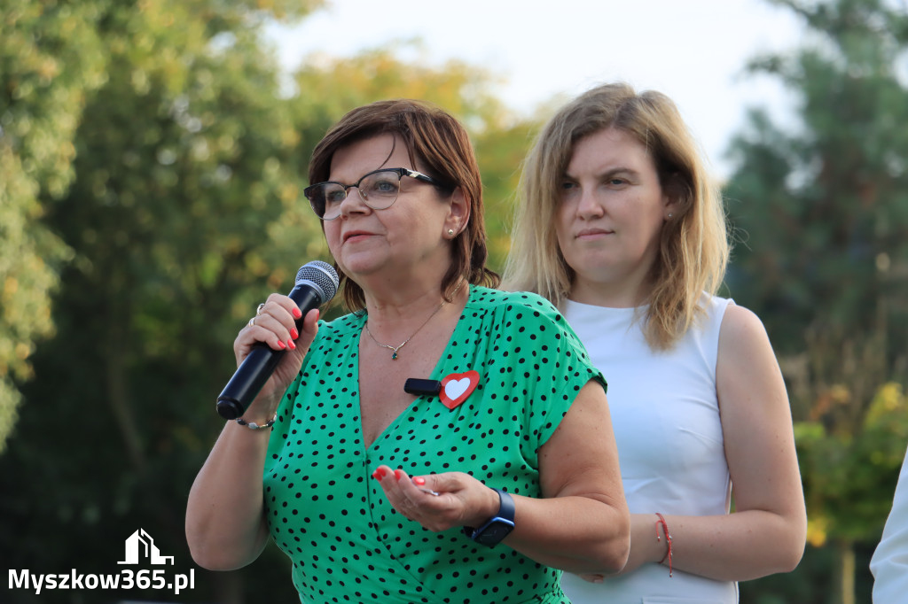 Fotorelacja: KOBIETY NA WYBORY - Myszków.