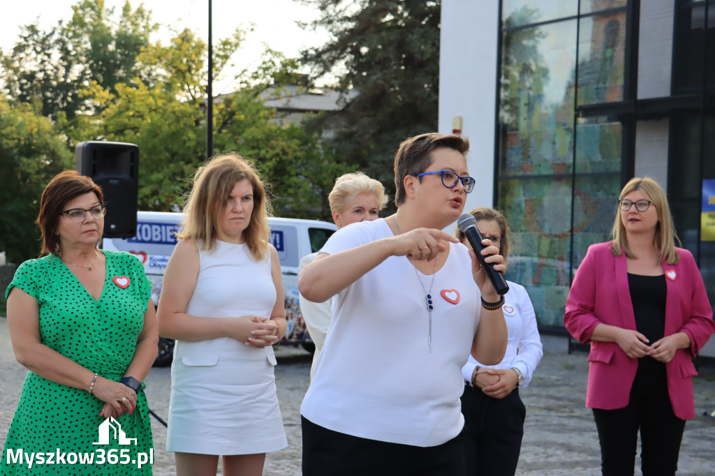 Fotorelacja: KOBIETY NA WYBORY - Myszków.