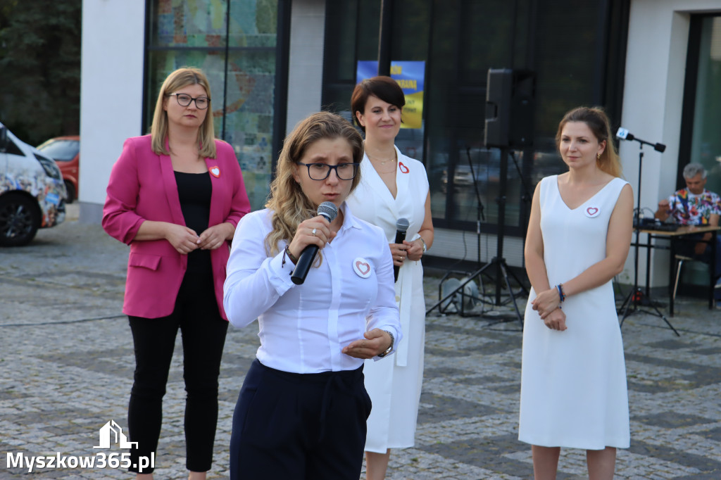 Fotorelacja: KOBIETY NA WYBORY - Myszków.