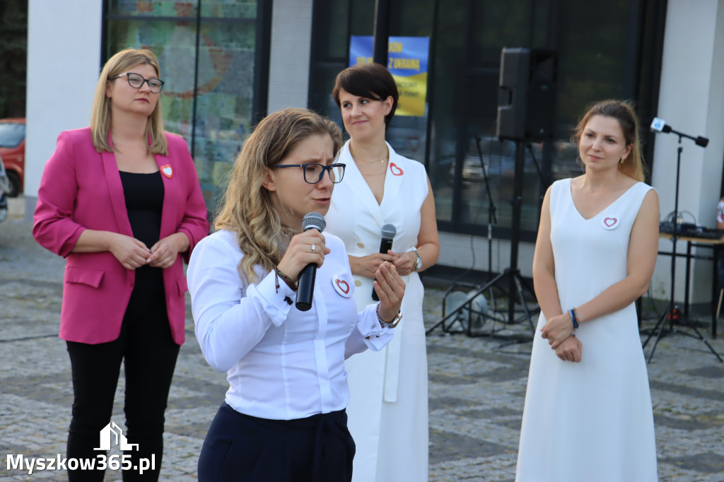 Fotorelacja: KOBIETY NA WYBORY - Myszków.