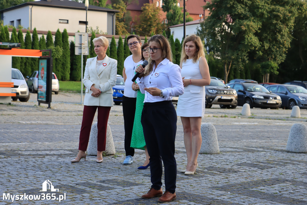 Fotorelacja: KOBIETY NA WYBORY - Myszków.