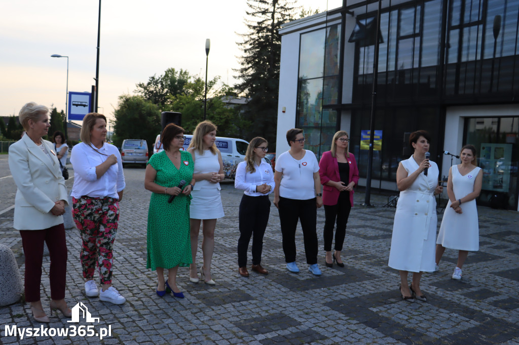 Fotorelacja: KOBIETY NA WYBORY - Myszków.