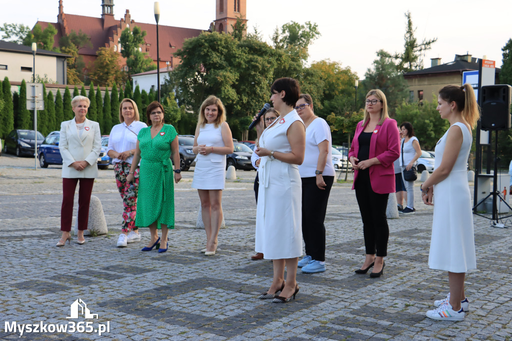 Fotorelacja: KOBIETY NA WYBORY - Myszków.