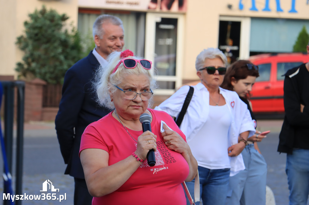 Fotorelacja: KOBIETY NA WYBORY - Myszków.