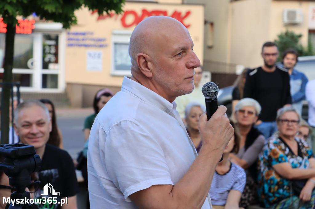 Fotorelacja: KOBIETY NA WYBORY - Myszków.