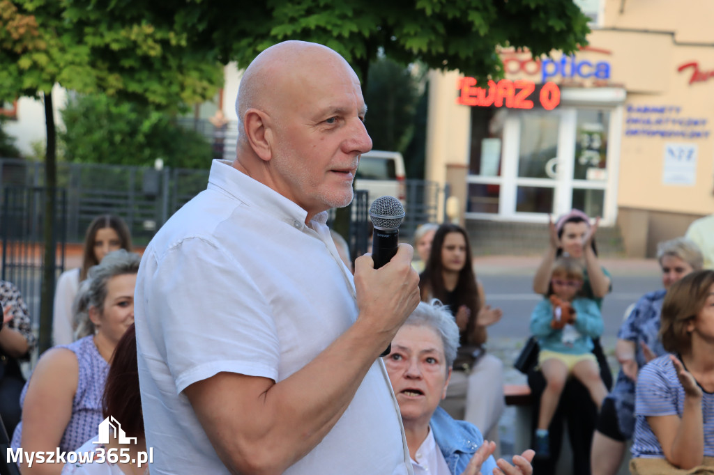 Fotorelacja: KOBIETY NA WYBORY - Myszków.