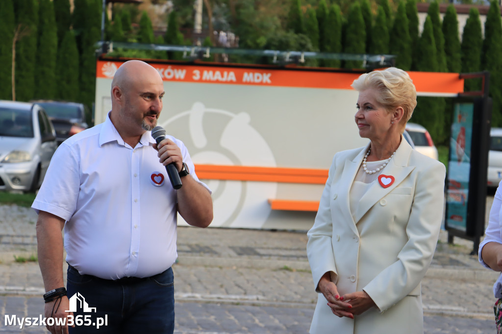 Fotorelacja: KOBIETY NA WYBORY - Myszków.
