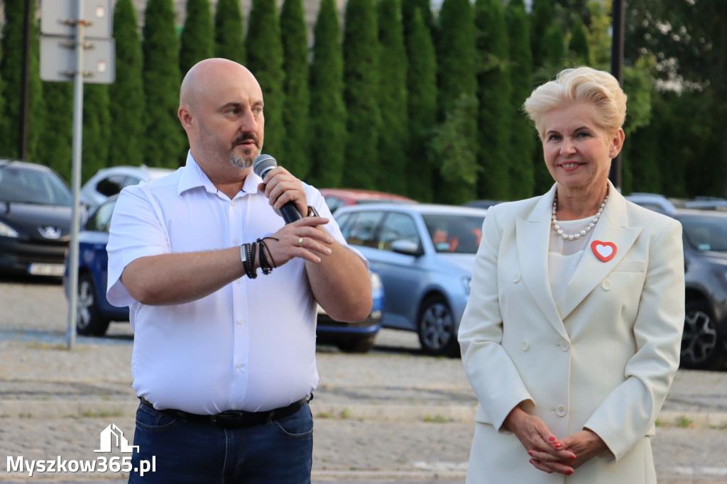 Fotorelacja: KOBIETY NA WYBORY - Myszków.