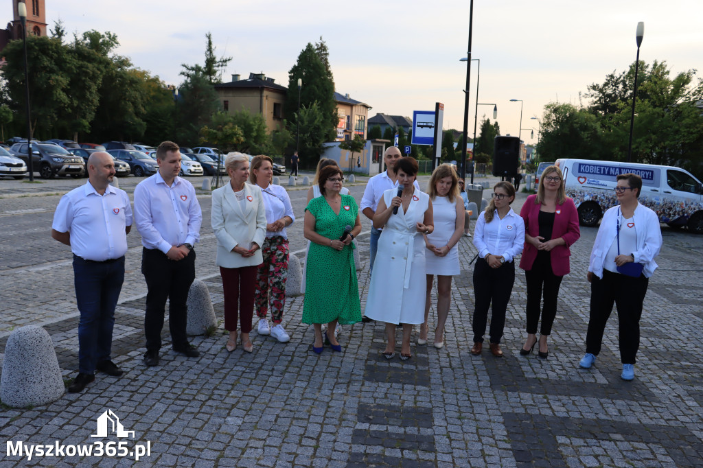 Fotorelacja: KOBIETY NA WYBORY - Myszków.