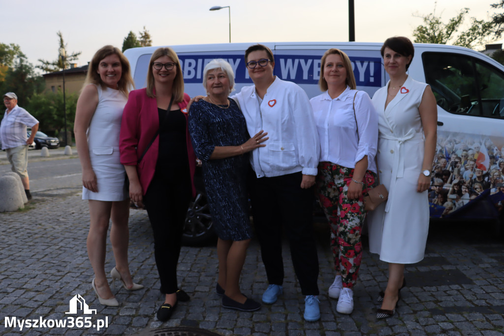 Fotorelacja: KOBIETY NA WYBORY - Myszków.