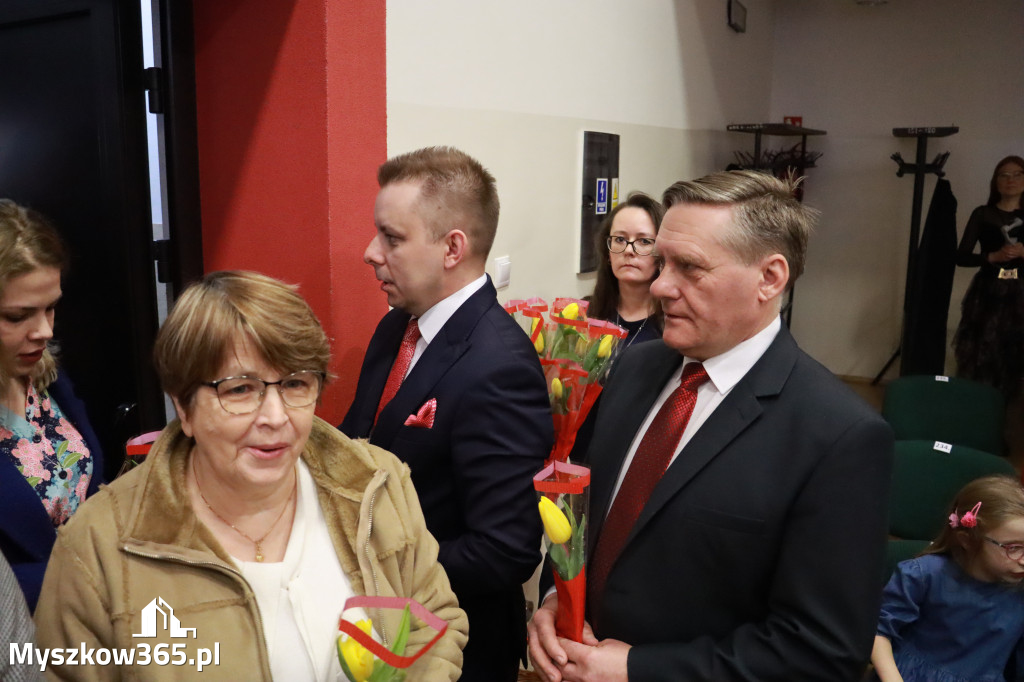 Fotorelacja: Dzień Kobiet w Koziegłowach.