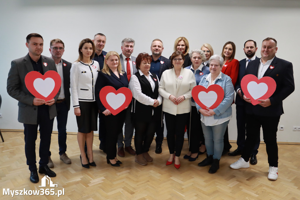 Fotorelacja Myszków:  Spotkanie kandydatów do Rady Miasta i Powiatu z Minister Izabelą Leszczyną.