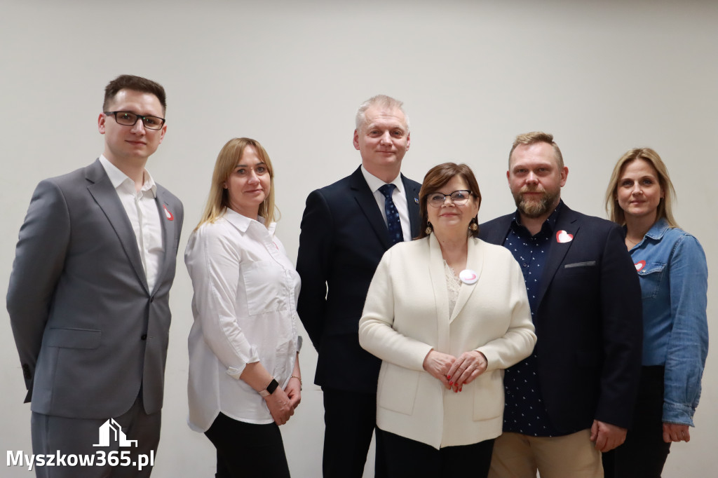 Fotorelacja Myszków:  Spotkanie kandydatów do Rady Miasta i Powiatu z Minister Izabelą Leszczyną.