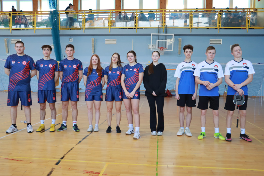 Fotorelacja: Międzypowiatowy Turniej w Badmintona w Koziegłowach