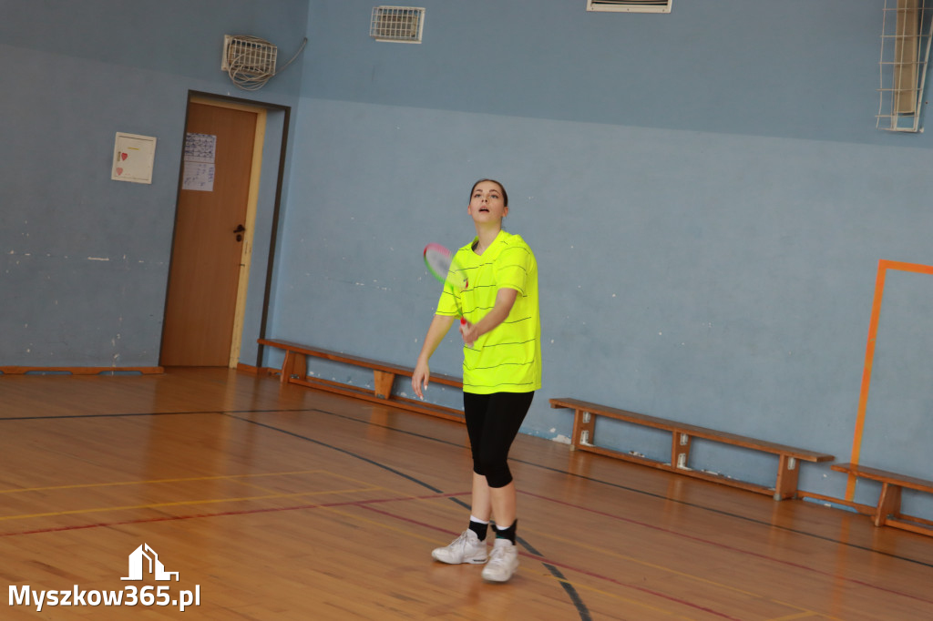 Fotorelacja: Międzypowiatowy Turniej w Badmintona w Koziegłowach