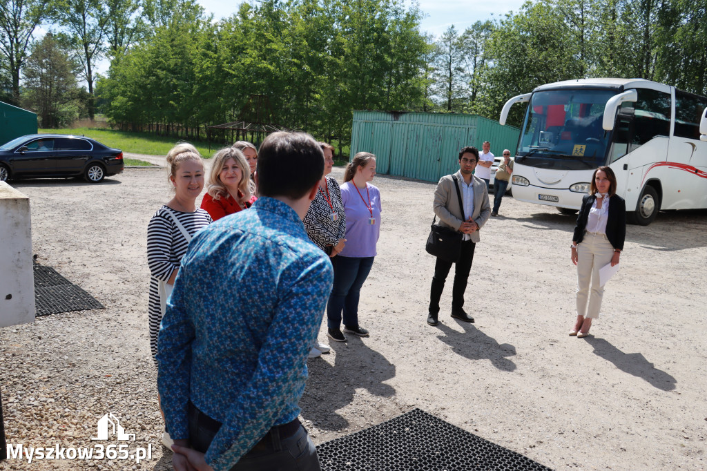 Fotorelacja:  Kurator Oświaty Aleksandra Dyla w Osikowej Dolinie