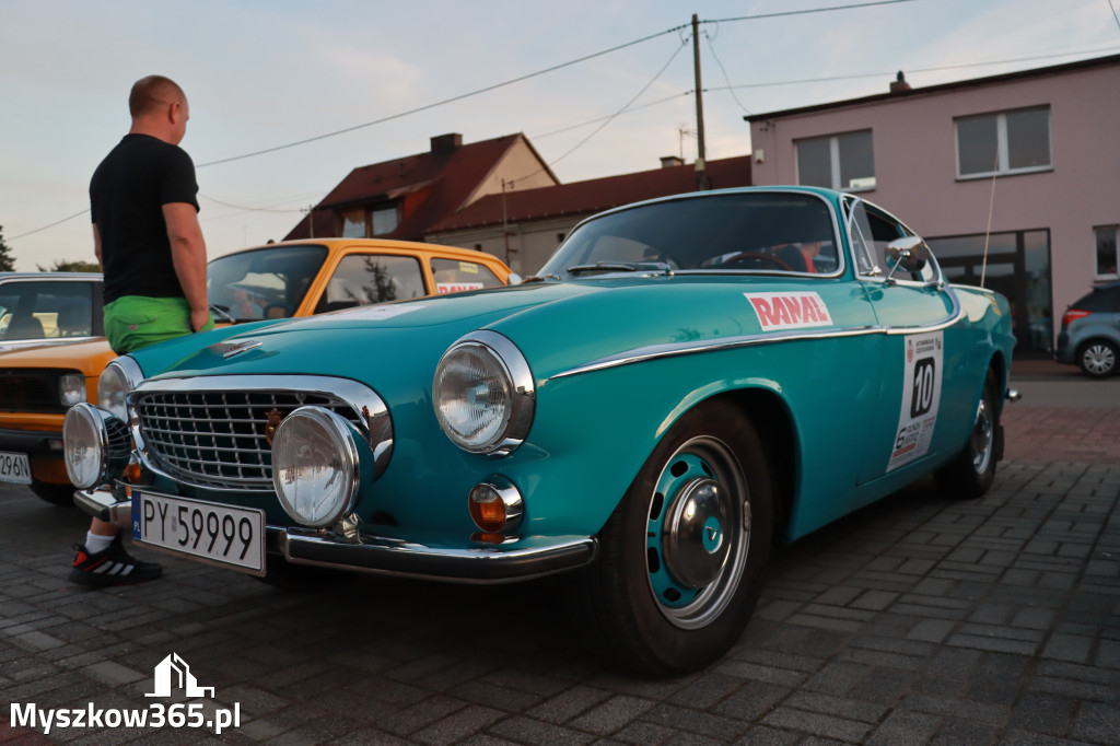 Fotorelacja: POJAZDÓW ZABYTKOWYCH w Żarkach