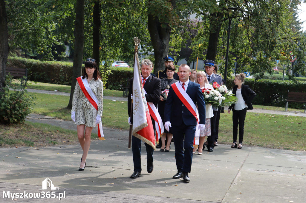 Fotorelacja: Myszków pamięta o ofiarach II wojny światowej