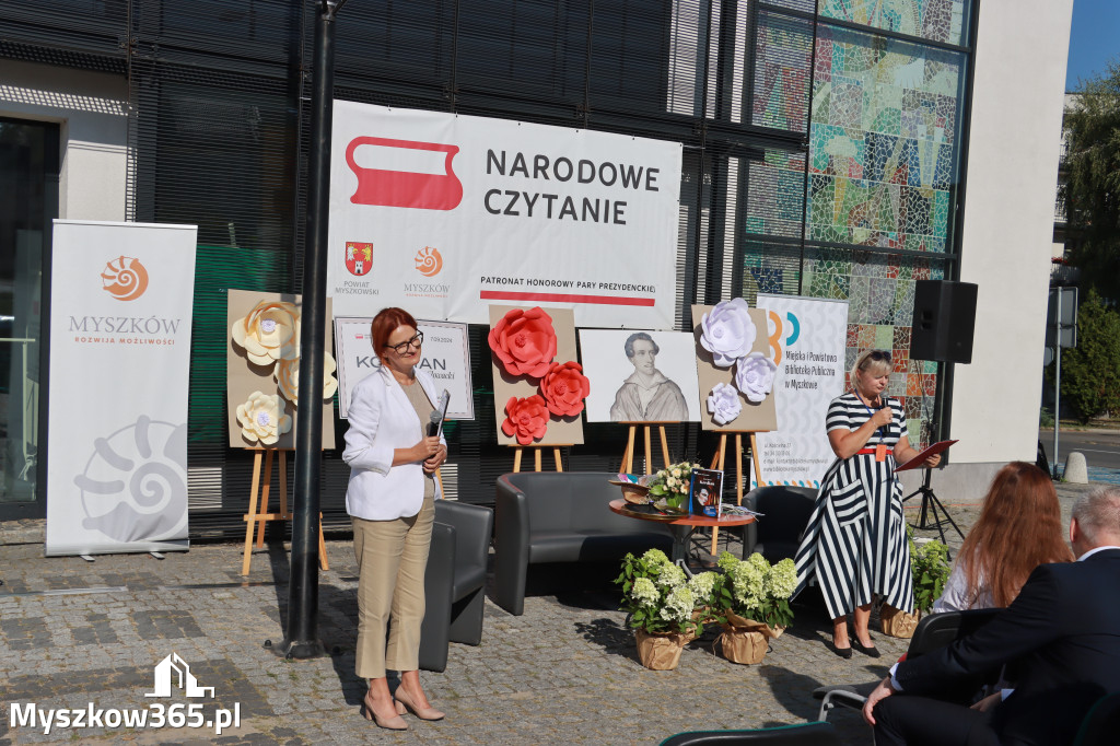 Fotorelacja: Myszków dołączył do Narodowego Czytania!