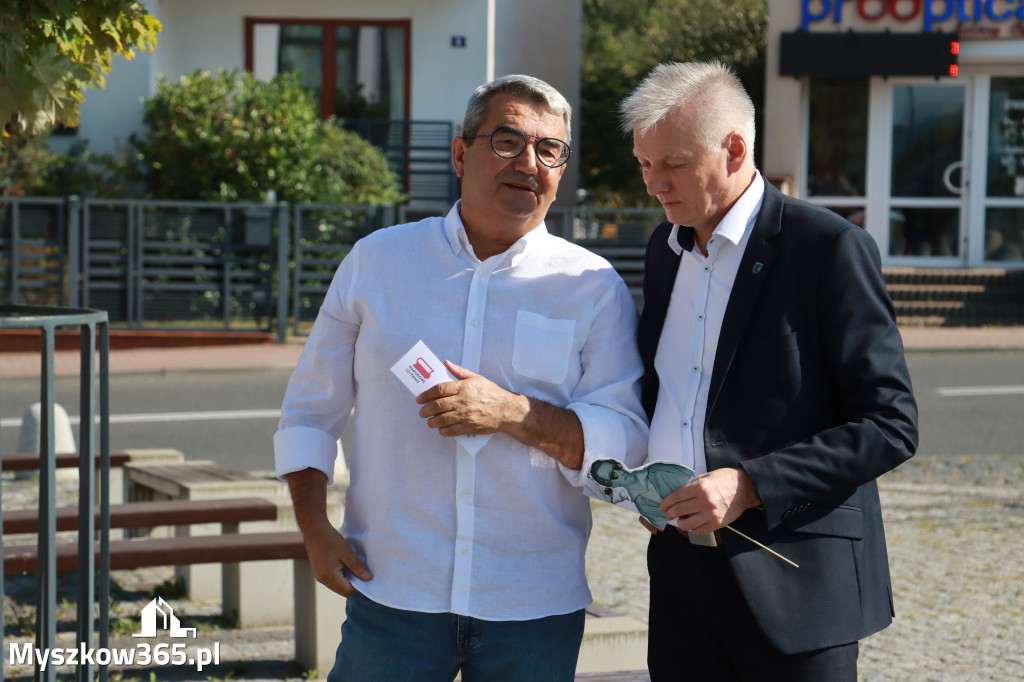 Fotorelacja: Myszków dołączył do Narodowego Czytania!