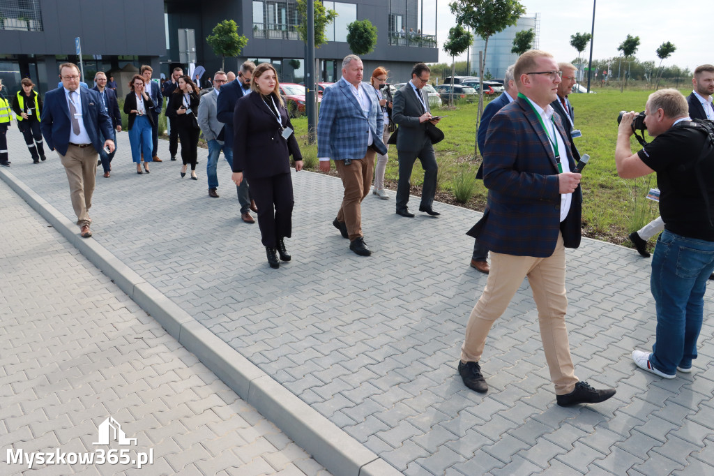 Fotorelacja: Otwarcie zakładu recyklingu baterii EV w Zawierciu