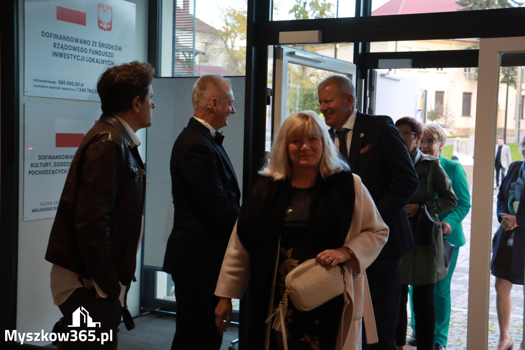 Fotorelacja I: Uroczyste otwarcie MDK w Myszkowie.