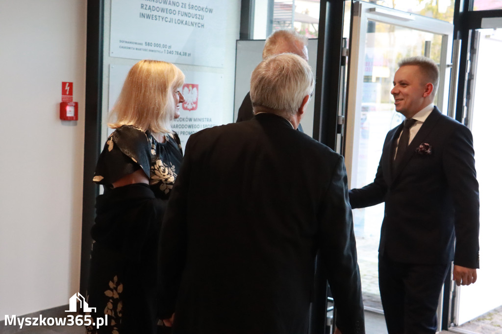 Fotorelacja I: Uroczyste otwarcie MDK w Myszkowie.