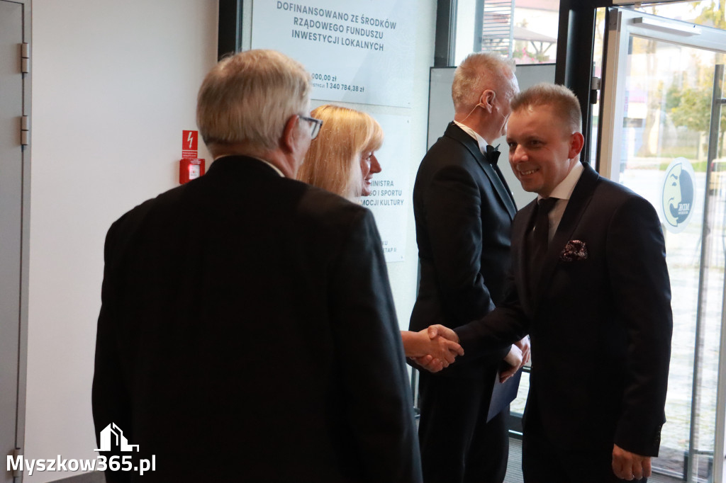 Fotorelacja I: Uroczyste otwarcie MDK w Myszkowie.