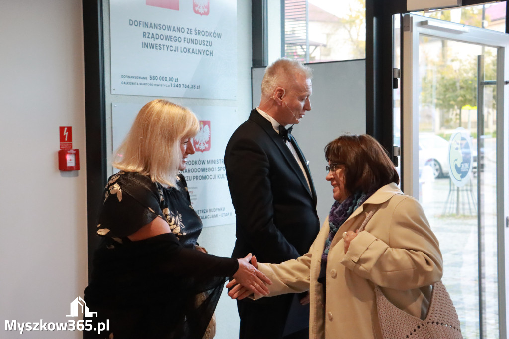 Fotorelacja I: Uroczyste otwarcie MDK w Myszkowie.
