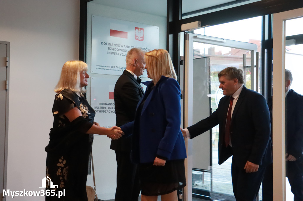 Fotorelacja I: Uroczyste otwarcie MDK w Myszkowie.
