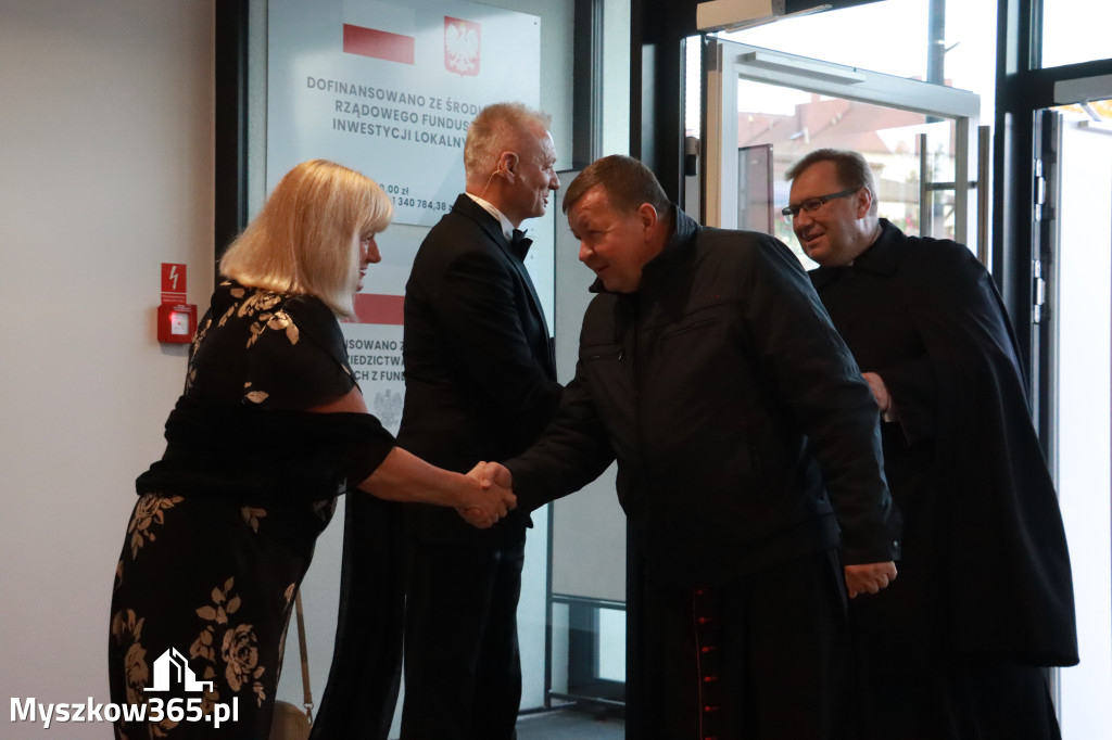 Fotorelacja I: Uroczyste otwarcie MDK w Myszkowie.