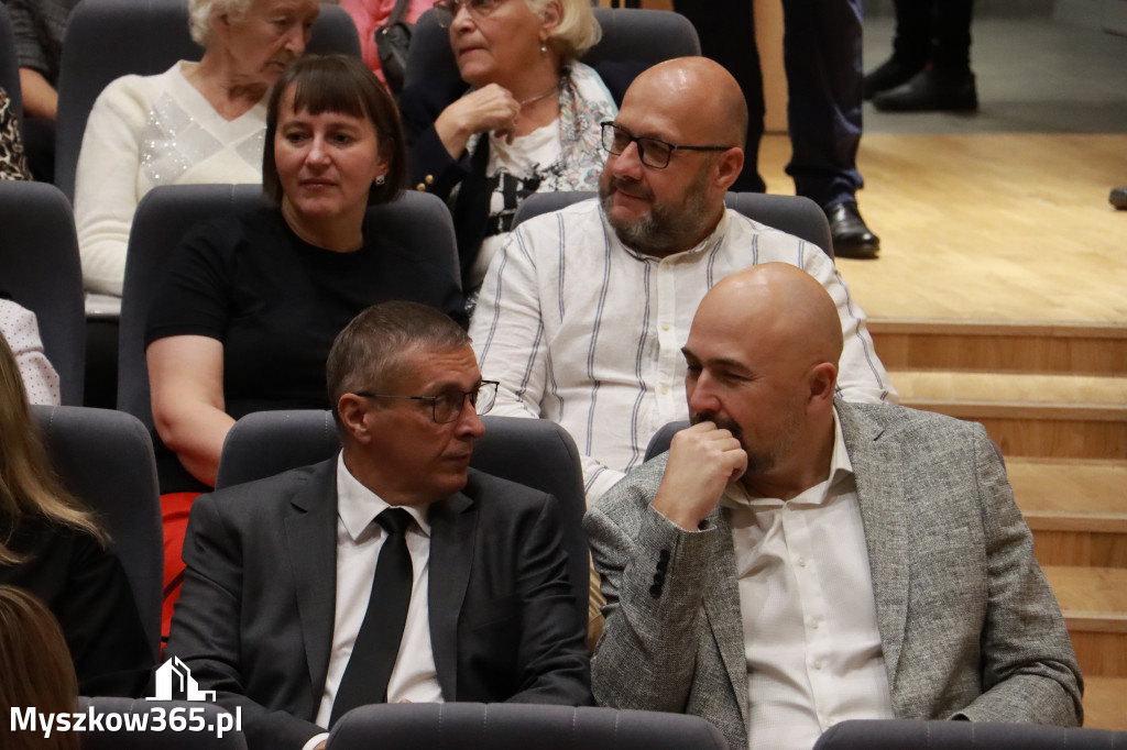 Fotorelacja I: Uroczyste otwarcie MDK w Myszkowie.