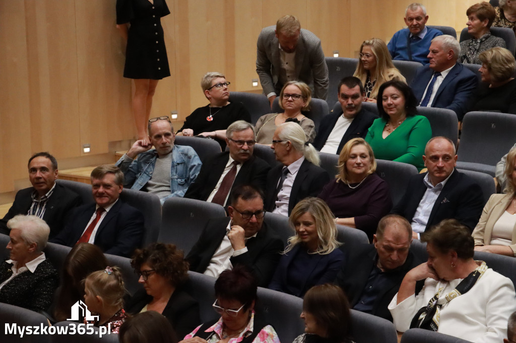 Fotorelacja I: Uroczyste otwarcie MDK w Myszkowie.