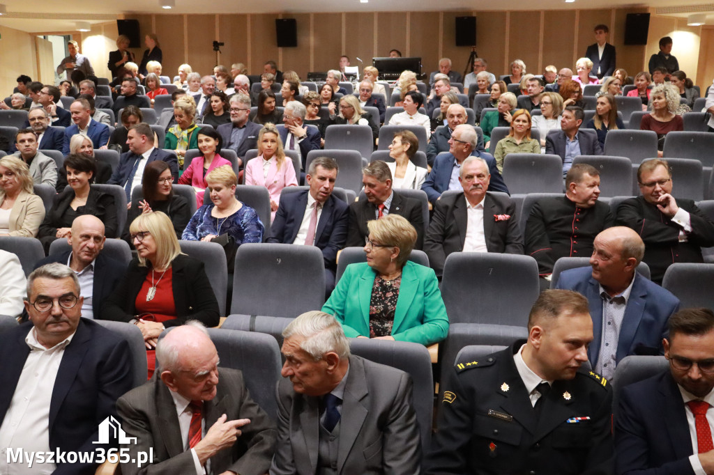 Fotorelacja I: Uroczyste otwarcie MDK w Myszkowie.