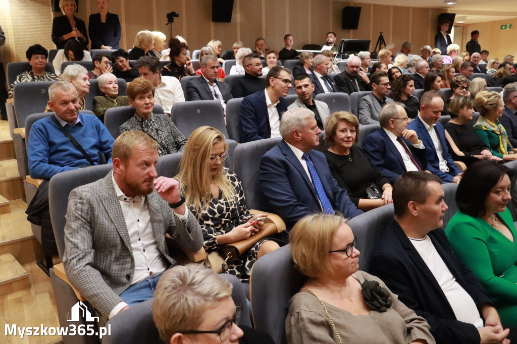 Fotorelacja I: Uroczyste otwarcie MDK w Myszkowie.