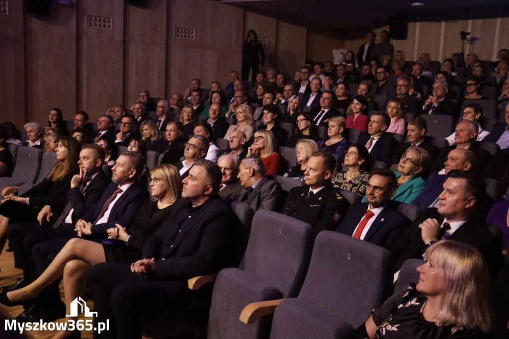 Fotorelacja I: Uroczyste otwarcie MDK w Myszkowie.