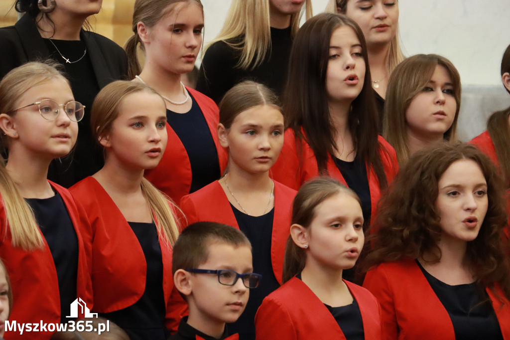 Fotorelacja z Jasnej Góry I: Festiwal Pieśni Maryjnej Częstochowa - Koziegłowy