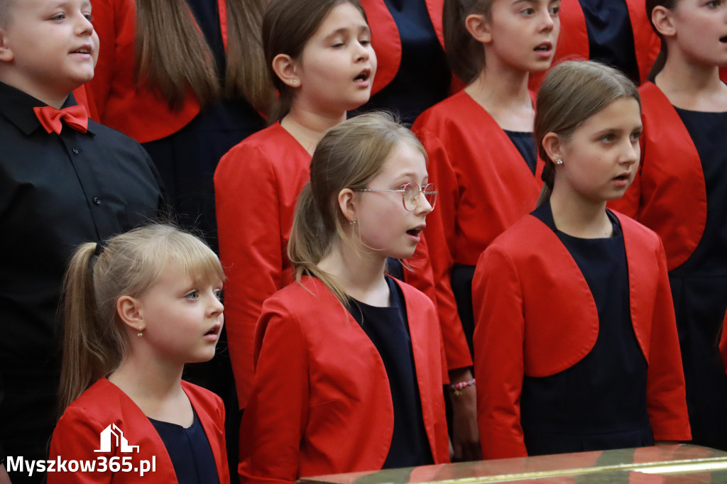 Fotorelacja z Jasnej Góry I: Festiwal Pieśni Maryjnej Częstochowa - Koziegłowy