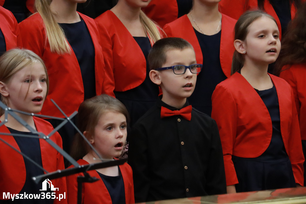 Fotorelacja z Jasnej Góry I: Festiwal Pieśni Maryjnej Częstochowa - Koziegłowy